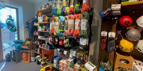 Geschäft.. - Alpintreff - Berg- und Schiführerbüro - Längenfeld