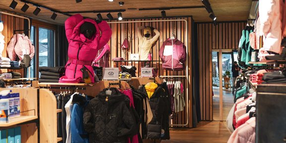 Intersport Innenansicht 2 - Intersport Glanzer Längenfeld - Längenfeld
