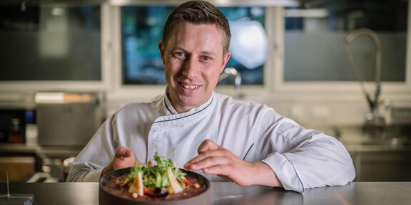 Vier_Küchenchef - VIER - Studios & Restaurant - Längenfeld