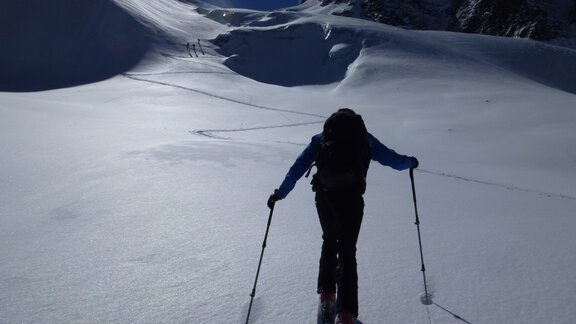 Over the currently still relatively flat Gaisbergferner - Ötztal