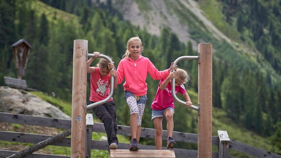 Balance beam - Ötztal Tourismus Büro Oetz