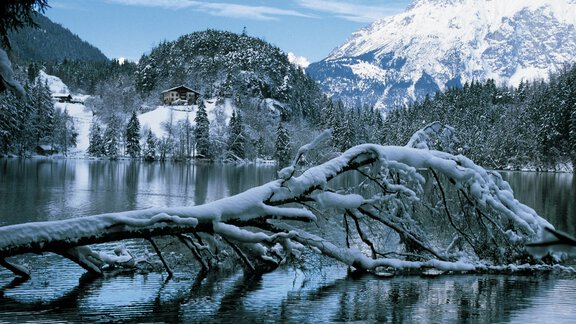 Piburger Lake Winter - Ötztal Tourismus Büro Oetz