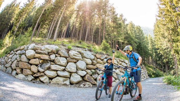 E-Biken am Ötztal Radweg - Judith Schöpf