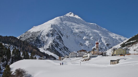 Bergsteigerdorf Vent - mit Blick zur Übungsloipe - Bianca Klotz