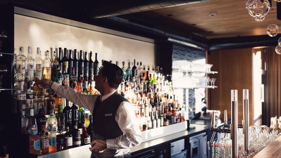 Skybar 4*S Hotel Schöne Aussicht - 4 * Superior Hotel Schöne Aussicht - Hochsölden