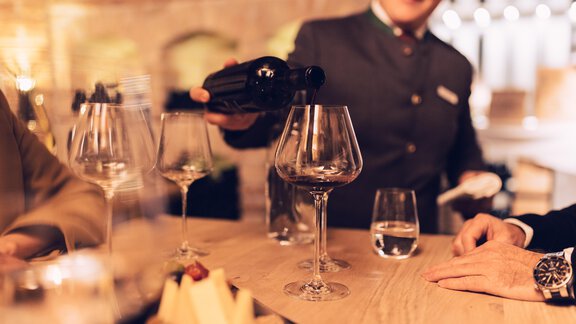 Wein 4*S Hotel Schöne Aussicht - 4 * Superior Hotel Schöne Aussicht - Hochsölden