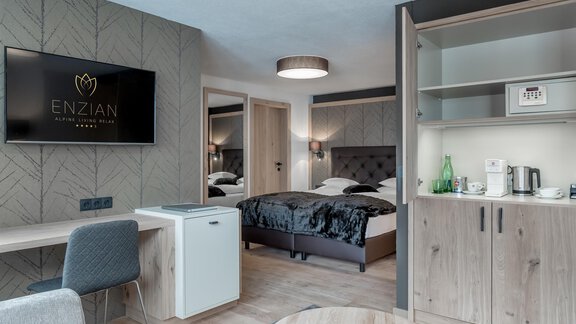 Zimmer Living - Hotel Enzian - Hochsölden