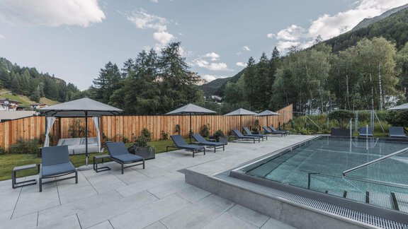 Pool Outdoor - AlpenParks The Secret Sölden - Sölden