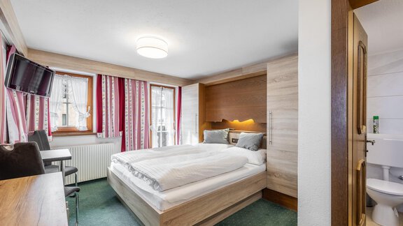 Soeldenkogel_AltesHolzhaus_Soelden_byRudiWyhlidal- - Altes Holzhaus - Sölden
