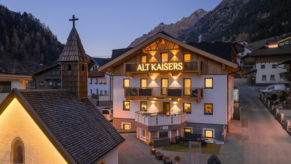 web-alt-kaisers-drohnenaufnahmen- - Apart Hotel Garni Alt Kaisers - Sölden