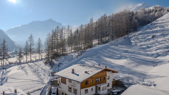 Aussenansicht Winter - Appartement Diamant - Sölden