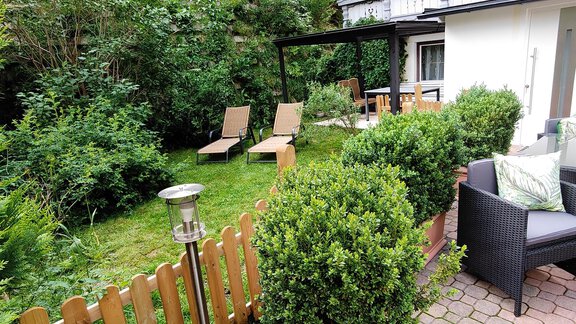 Garten mit Pergola - Appartement Gehörde Sölden - Sölden