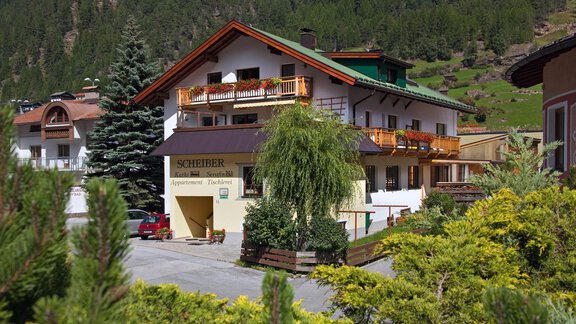Hausansicht Sommer - Appartement Kathi Scheiber - Sölden
