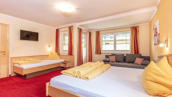 MonAlisa-Soelden-Grieskogl-Dreibettzimmer2-2 - Appartement MonAlisa - Sölden