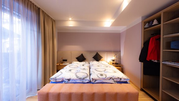 Clemantis Schlafzimmer 1 Foto Lorenzi - Appartements Lorenzi - Sölden
