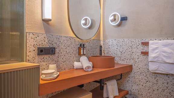 _A9A2047_Backelarwirt_Sahnestueberl_Soelsch_Shooti - Bäckelar Wirt - Sölden