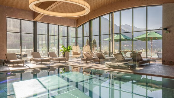 Bergland Innenpool - Bergland Design- und Wellnesshotel Sölden - Sölden