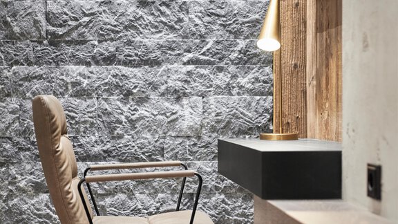 Kamin_23_web_Christoph Noesig PHOTOGRAPHY - Chalet White Pearl by MYALPS - Sölden