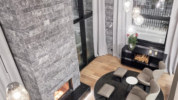 Kamin_22_web_Christoph Noesig PHOTOGRAPHY - Chalet White Pearl by MYALPS - Sölden