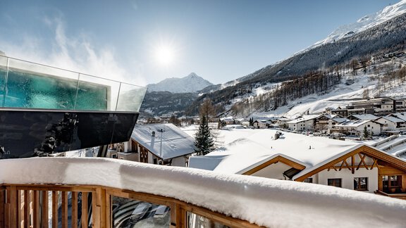sumit_spa_infinity_pool_hotel_das_central_by_rudi_ - Das Central - Alpine . Luxury . Life - Sölden