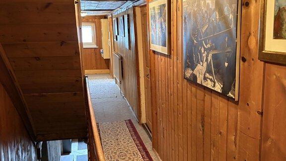 OG Hausgang/ Diele - Ferienhaus Kaspers - Sölden