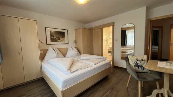 Doppelzimmer 4 Schlafzimmer - Franzele Appartements & Zimmer - Sölden