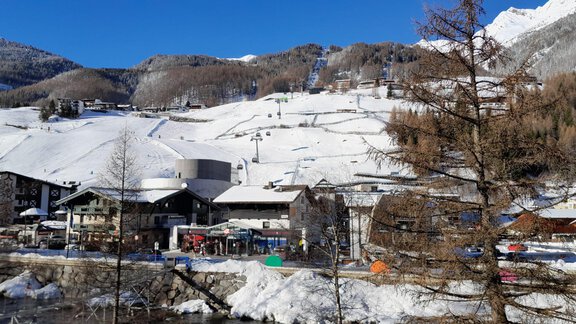 Blick_vorneWinter - Frühstückspension Karl Schöpf - Sölden