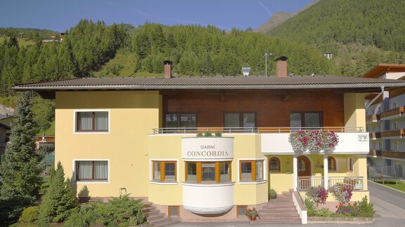 Außenansicht Sommer - Garni Concordia - Sölden