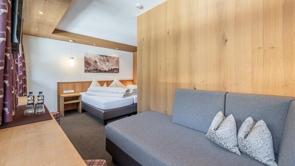 Komfort-Dreibettzimmer Zimmeransicht - Garni Concordia - Sölden