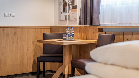 "Best-Price" Doppelzimmer Zimmeransicht - Garni Concordia - Sölden