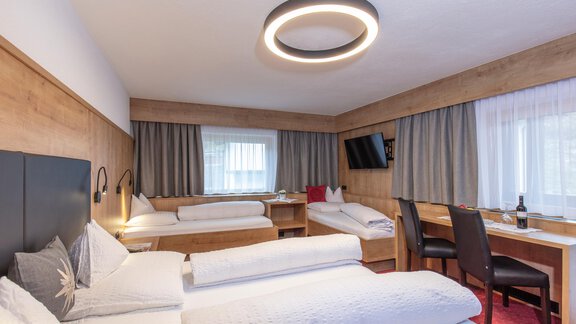 Dreibettzimmer 3 - 4 Personen - Garni Jaqueline - Sölden