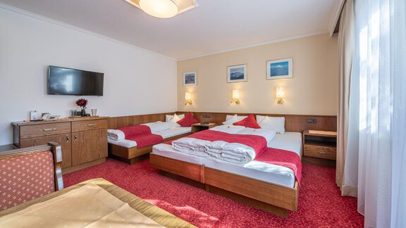 Dreibettzimmer mit Balkon 4 - Gästehaus Maier - Sölden