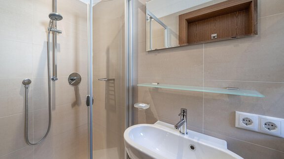 Doppelzimmer mit Balkon 8 - Gästehaus Maier - Sölden