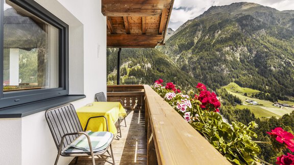 AUSBLICK BALKON HAUPTHAUS - Gasthof Granstein - Sölden