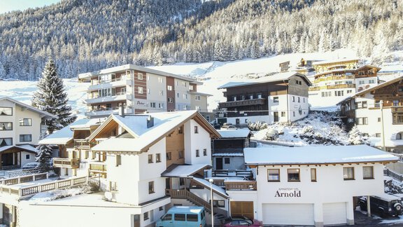 Aussenansicht im Winter - Haus Arnold Otto - Sölden