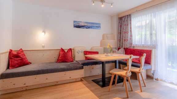 Edelweiß Wohn-Schlafraum Haus Edmund1 - Sölden