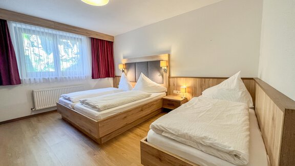 Dreibettzimmer - Haus Moosbichl - Sölden