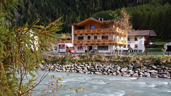 Haus Simone mit Flussblick - Sölden