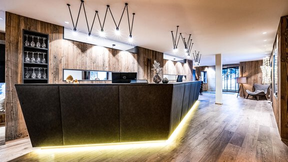 Rezeption - Hotel Alpina - Sölden