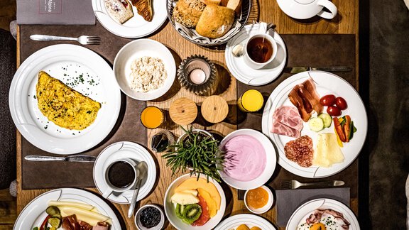 Frühstück - Hotel Alpina - Sölden