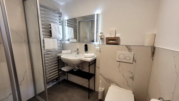 Beispiel Badezimmer - Hotel Birkenhof - Sölden