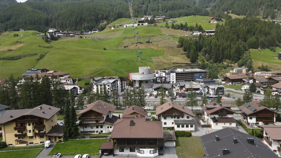Aussenaufnahmen-1-2 - Hotel Garni Maria Theresia - Sölden