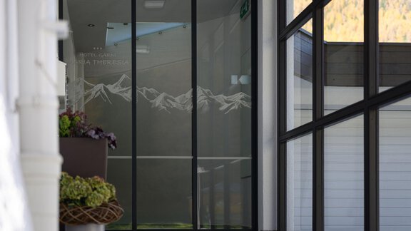 Eingang Maria Theresia - Hotel Garni Maria Theresia - Sölden