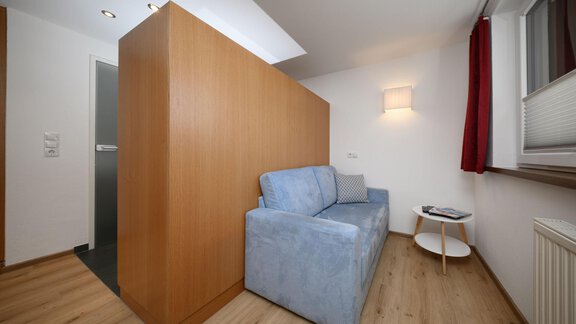 Leseecke_Doppelzimmer - Hotel Garni Maria Theresia - Sölden