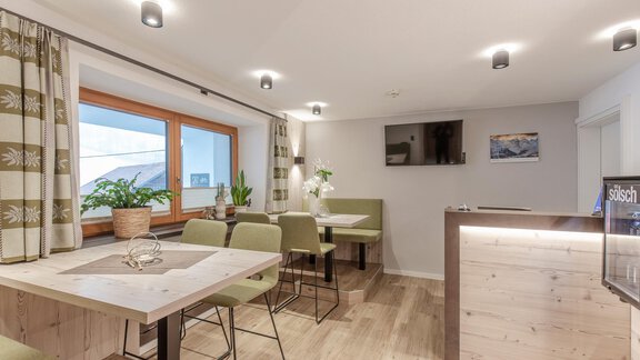 Rezeption - Hotel Garni Schönblick Apart - Sölden