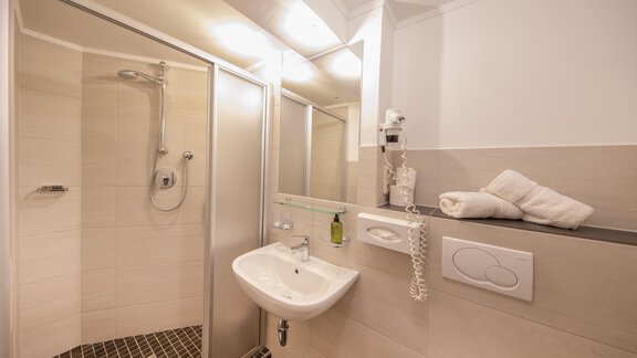 Bathroom Top1 - Hotel Garni Schönblick Apart - Sölden