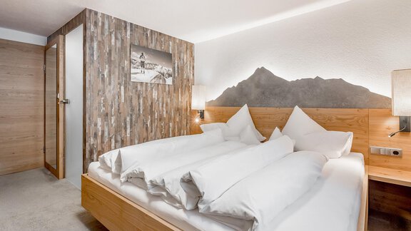 carin_zimmer_katC_1 - Hotel Sportpension Carinthia - Sölden