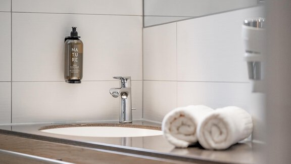 carin_zimmer_katAplus_3 - Hotel Sportpension Carinthia - Sölden