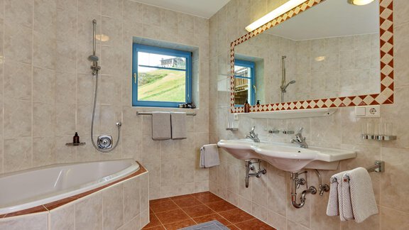 Badezimmer - Landhaus Erich - Sölden