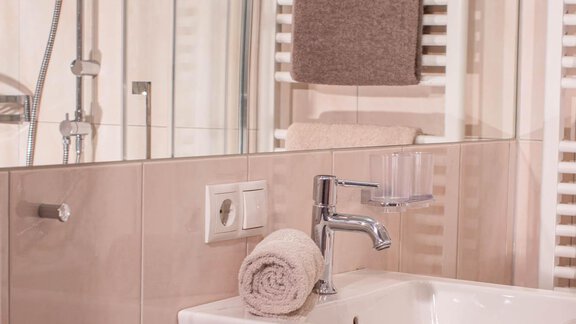 Bad_JuniorSuite_1 - Lutonia Appartements Sölden - Sölden